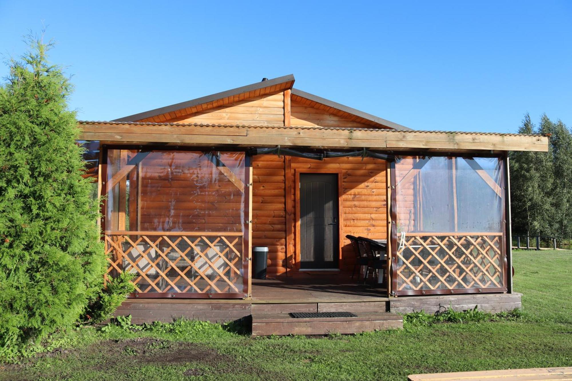 Kundzini Otel Bīriņi Dış mekan fotoğraf