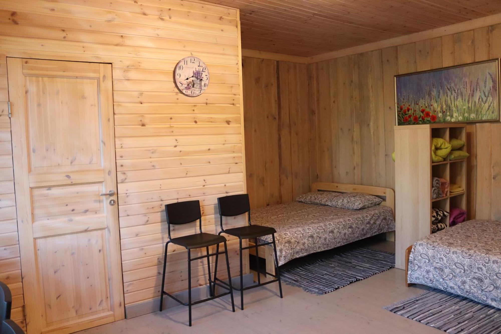 Kundzini Otel Bīriņi Dış mekan fotoğraf