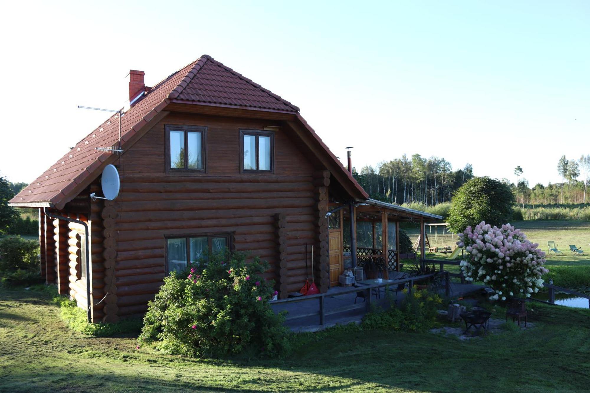 Kundzini Otel Bīriņi Dış mekan fotoğraf
